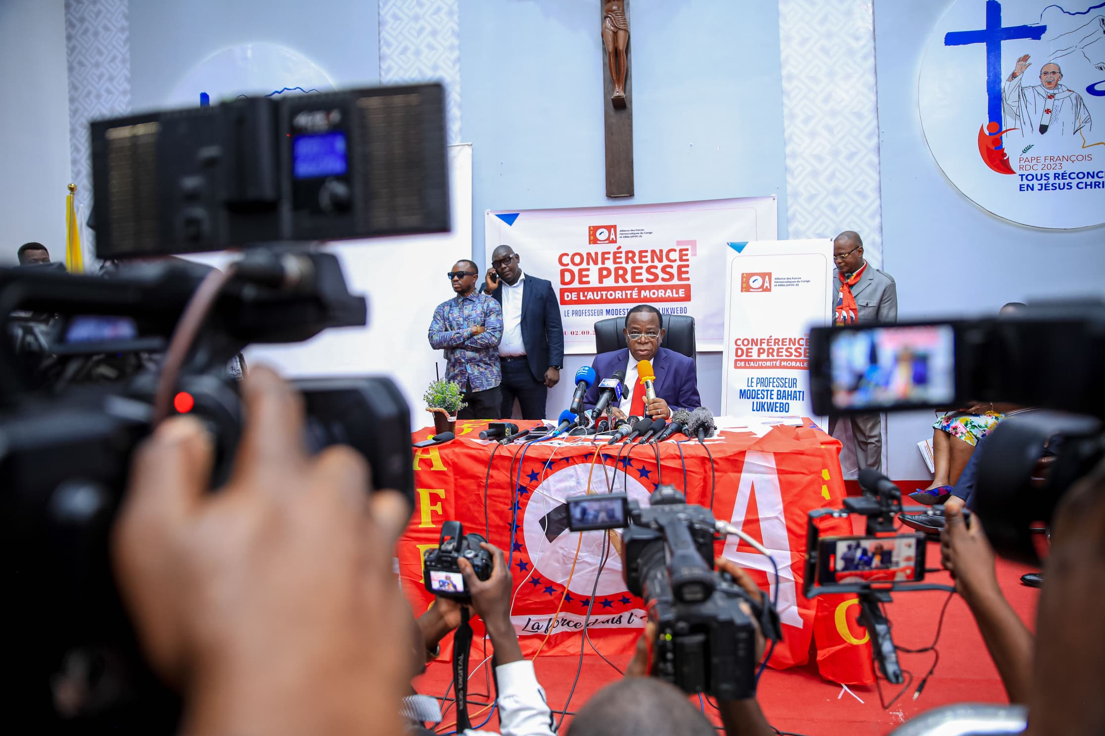 4d9f02aa-2509-45a5-b988-ba7b812b3eea