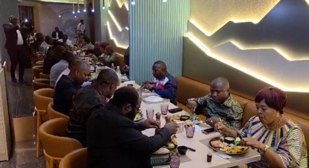 Screenshot_2025-04-05-17-14-26-636_com.miui.mediaviewer-edit